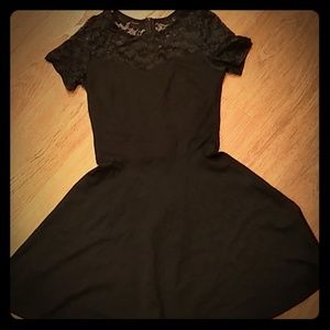 Beautiful black dress that is NWOT.